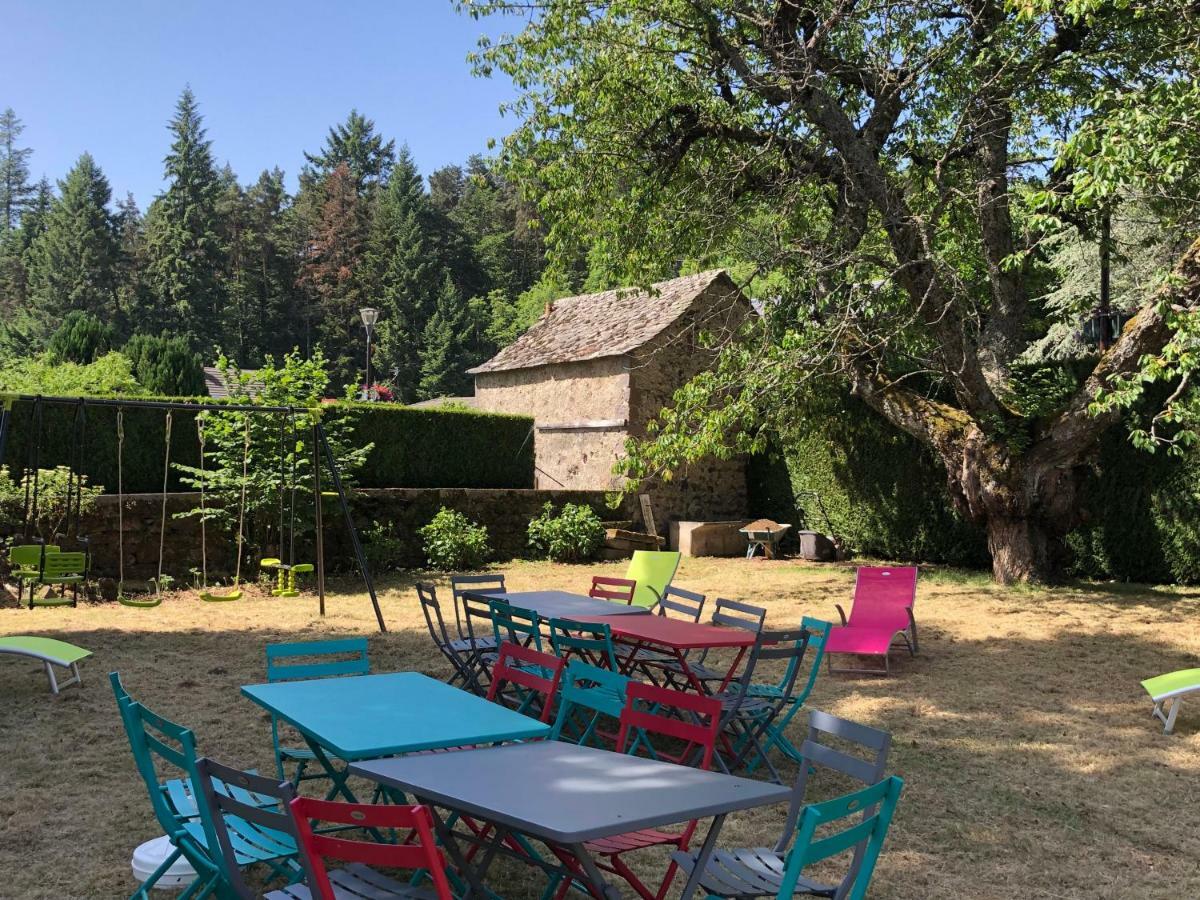 Les Gites Du Paradis Murol Exterior foto